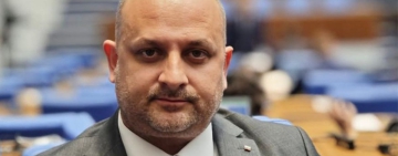 Възраждане събра 6090 подписа за  местен референдум за завода за барут в община Карлово